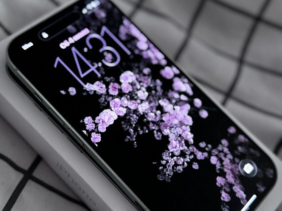 iPhone 15 128GB