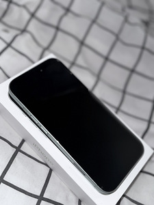 iPhone 15 128GB (3 фото из 5)