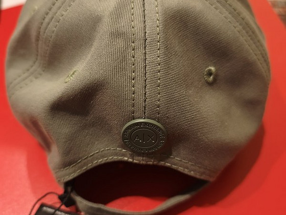 Armani nokamüts