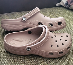 Crocs (4 foto / 4)