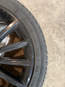 Диски BMW 6863419 + зимние шины 245/40 R19 (6 фото из 7)