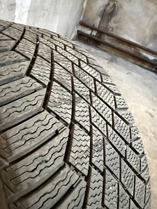 Диски BMW 6863419 + зимние шины 245/40 R19 (7 фото из 7)