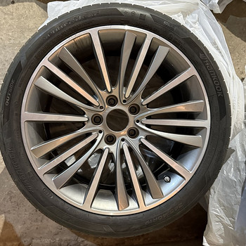 BMW W-Speiche 423 veljed F10 F11 + suverehvid R19