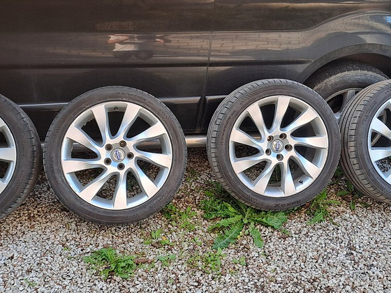 Müüa Volvo rattad