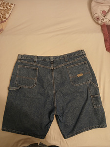 WRANGLER LÜHIKESED SUVEPÜKSID (2 foto / 9)