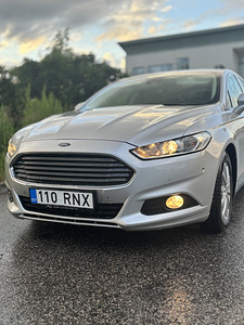Ford Mondeo (1 фото из 12)