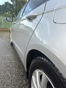Ford Mondeo (3 фото из 12)