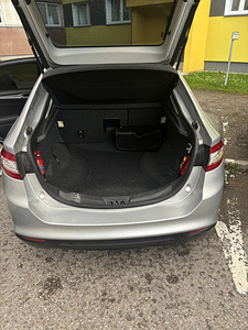 Ford Mondeo (9 фото из 12)