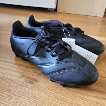 Adidas JR Predator Club jalgpallijalatsid, suurus 38