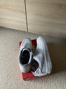 Nike Air Force 1 (2 фото из 4)