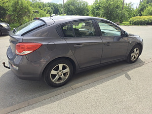 Chevrolet Cruze 1.6 91kW, 2012а. (2 фото из 4)