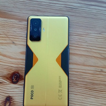 Telefon
