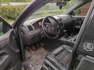 Volkswagen Touareg 2003 2.5 TDI механика (6 фото из 6)
