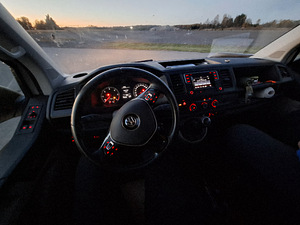 Volkswagen Transporter (1 foto / 7)