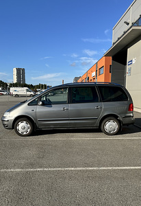 Volkswagen Sharan 1.9tdi автомат (4 фото из 13)