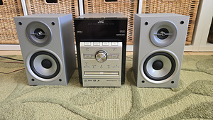 JVC Retro keskus , uueväärne , DVD , MP3 , CD (1 foto / 9)