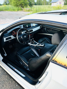 BMW e92 (6 фото из 9)