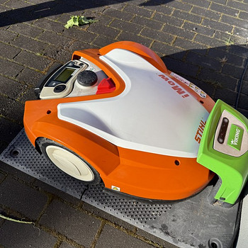 M: Stihl robotniiduk Mi 632P