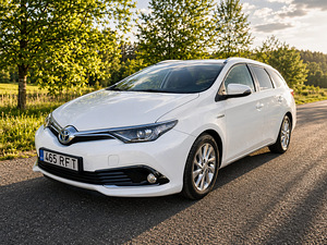 Toyota Auris 1.8 гибрид hybrid LPG (1 фото из 4)