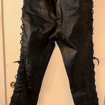 Nahkpüksid