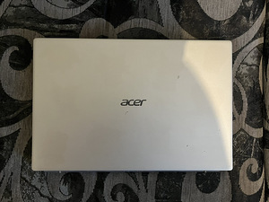 Ноутбук Acer Swift SF114-33 (5 фото из 6)