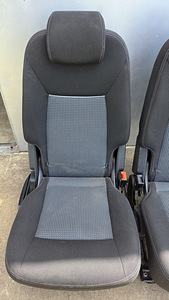 Сиденья среднего ряда (3 шт.) для Ford Galaxy / S-Max (2006– (2 фото из 5)