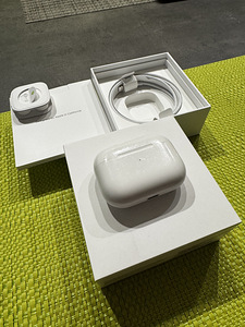 Apple Airpods Pro 1st Gen (1 foto / 3)