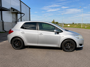 Toyota auris 1.4 2008 diisel (3 foto / 4)