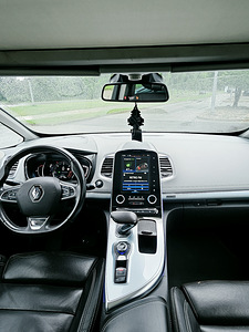 RENAULT (7 foto / 15)