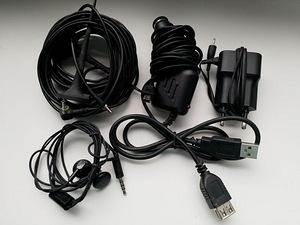 Komplekt juhtmeid arvutile/telefonile (2 foto / 2)