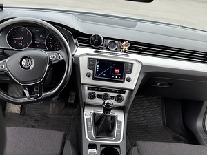 Volkswagen Passat 2016 2.0tdi (7 фото из 15)