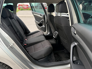 Volkswagen Passat 2016 2.0tdi (11 фото из 15)