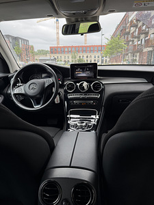 Mercedes-Benz GLC 350e 4MATIC Plug-in Hybrid (2017) (7 фото из 11)