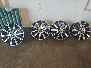 Volvo Titania valuveljed 20x8 5x108 63.4 ET55 (1 foto / 5)