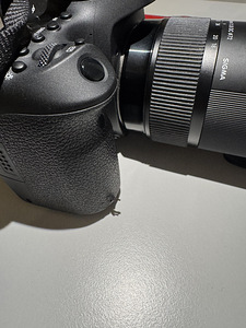 Canon EOS 90D с тремя объективами, штативом и рюкзаком (9 фото из 9)