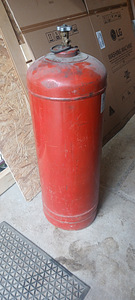 Газовый баллон (2 фото из 3)