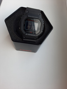 CASIO G-SHOCK DW-5600HR (3 foto / 5)