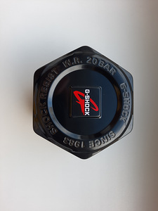 CASIO G-SHOCK DW-5600HR (5 foto / 5)