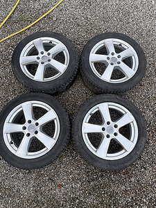 Диски Audi R17 шины Nokia Hakkapeliitta 8, 225/50R17 (1 фото из 7)