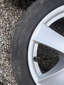 Диски Audi R17 шины Nokia Hakkapeliitta 8, 225/50R17 (4 фото из 7)