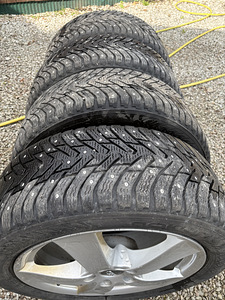 Диски Audi R17 шины Nokia Hakkapeliitta 8, 225/50R17 (6 фото из 7)