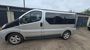 ПРОДАЕТСЯ Opel Vivaro 1.9 R4 DTi 74кВ (3 фото из 9)