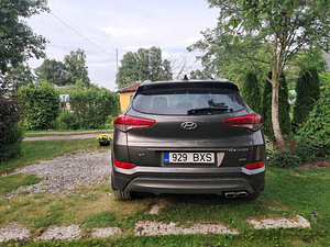 Hyundai Tucson 2.0 crdi 100kw (2 foto / 11)