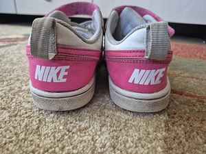 Кроссовки NIKE, размер 32 (4 фото из 6)