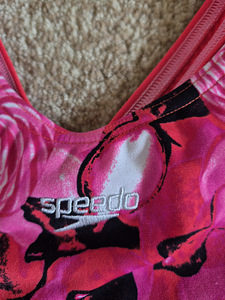 Speedo trikoo, ujumistrikoo suurus 128 - 134 (2 foto / 4)