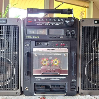 Кассетный радиоприёмник HITACHI TRK-9150E, Япония