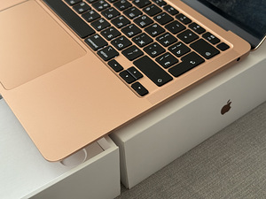 Apple Macbook Air 13 M1 Gold 8/256GB ENG/RUS uueväärne! (5 foto / 8)