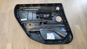 BMW F34, tagumine parem nahk uksepolster, 51427321460 (2 foto / 3)
