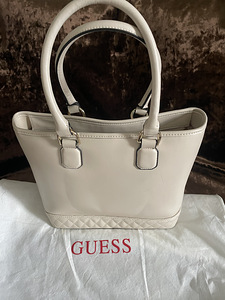 Kott GUESS (2 foto / 3)