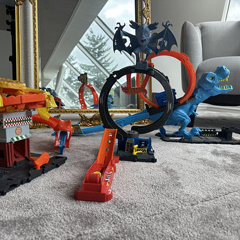 Hot wheels komplekt